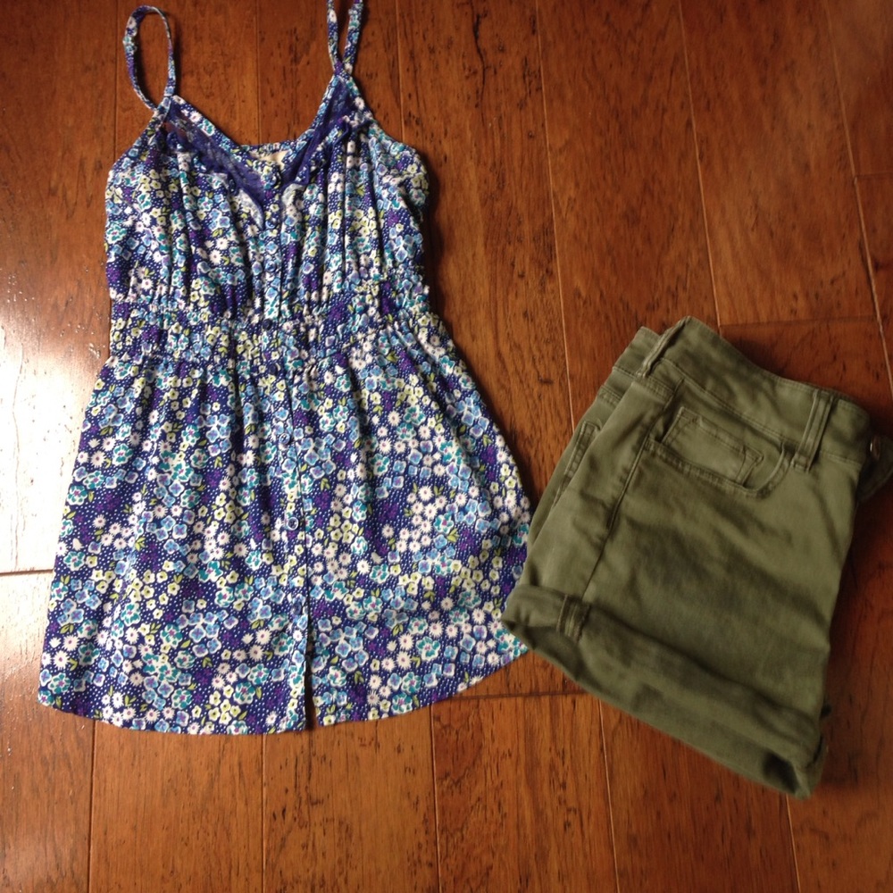 Sale!! Blue green purple and white flower tank top