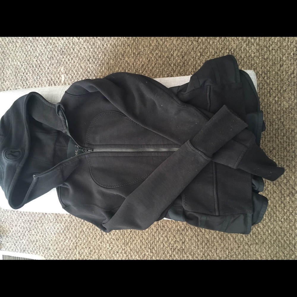 Lululemon Ruffled Up Scuba