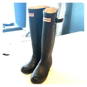 HUNTER BOOTS