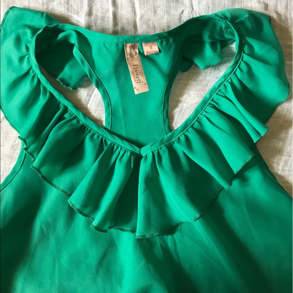 Green Ruffle Tank top - Picture 3 of 4