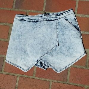 Light Washed Jean skort