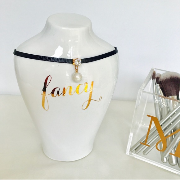 Pearl Choker Necklace - Picture 3 of 5