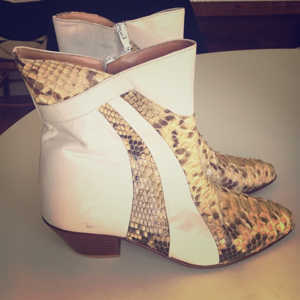 Wild snakeskin and leather boots men's 6, Ladies 8