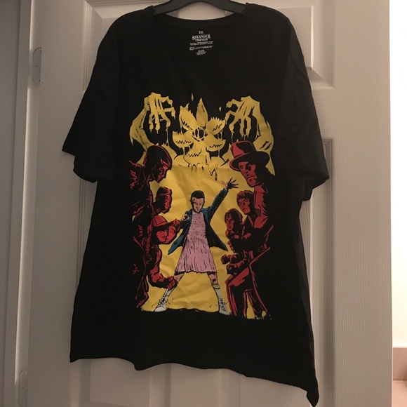 Stranger Things Loot Crate T-shirt - Picture 2 of 3