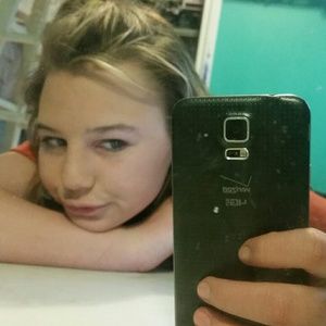 Meet your Posher, Addison