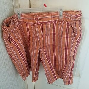 Juniors orange plaid shorts
