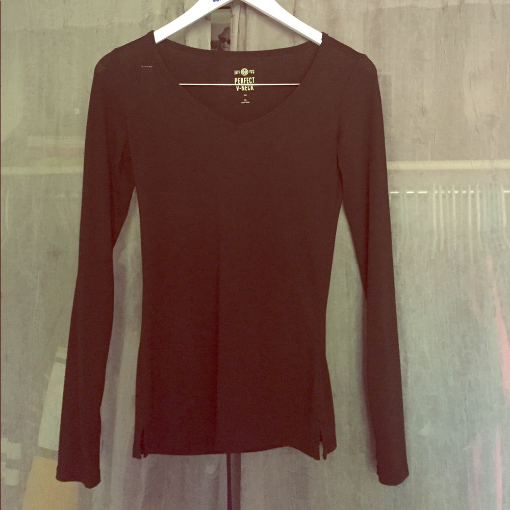 S/O Black long sleeve tee