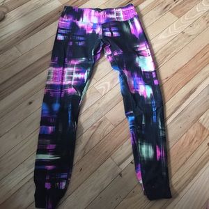 Barely worn Calvin Klein workout leggings