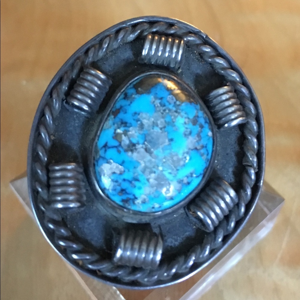 Vintage hand made Native American turquoise ring