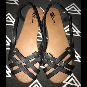NWOT > Volcom Heavenly Creeder Sandals