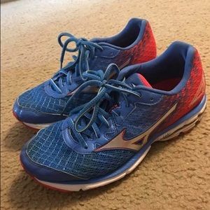 Mizuno Wave Rider 19