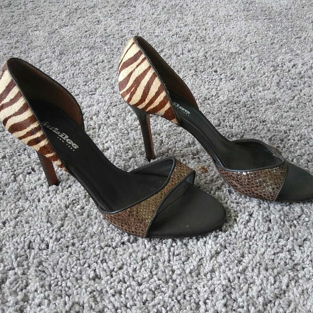 Brown mini heeled sandal