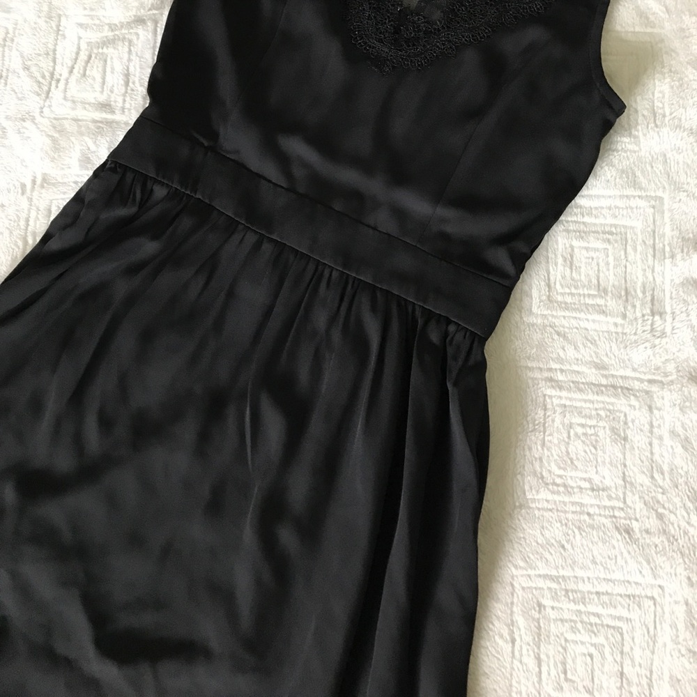 🆕 BLACK LACE COCKTAIL MINI DRESS - Picture 3 of 4