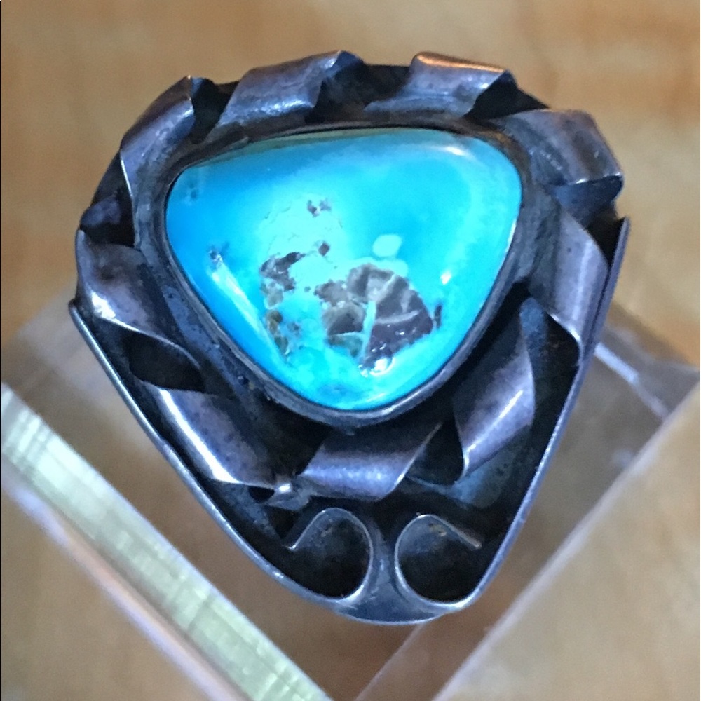 Vintage hand made Native American turquoise ring