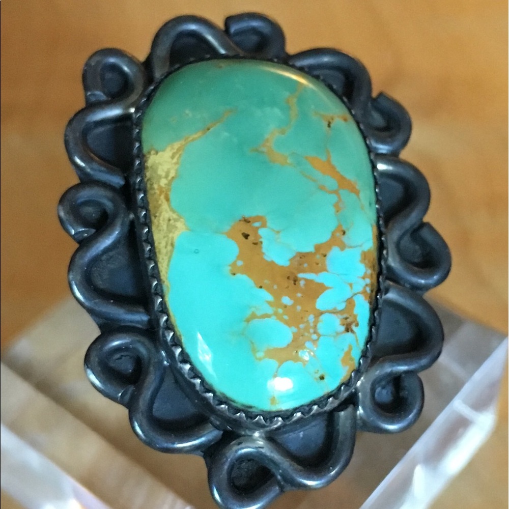 Vintage hand made Native American turquoise ring