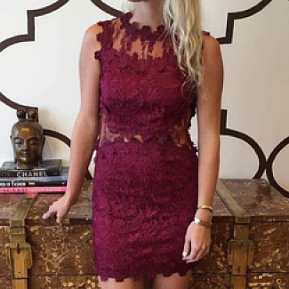 Mesh Insert Lace Dress Size M