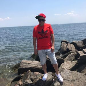 Meet your Posher, Carlos