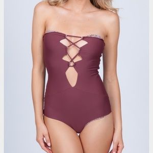 Acacia Bronx one piece in Merlot