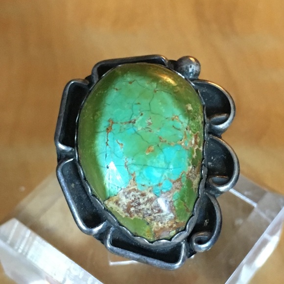 Vintage hand made Native American turquoise ring