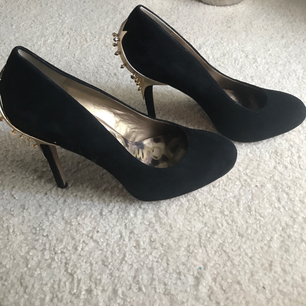 Sam Edelman black pumps