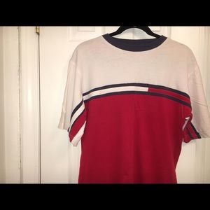 90's vintage Tommy Hilfiger t-shirt