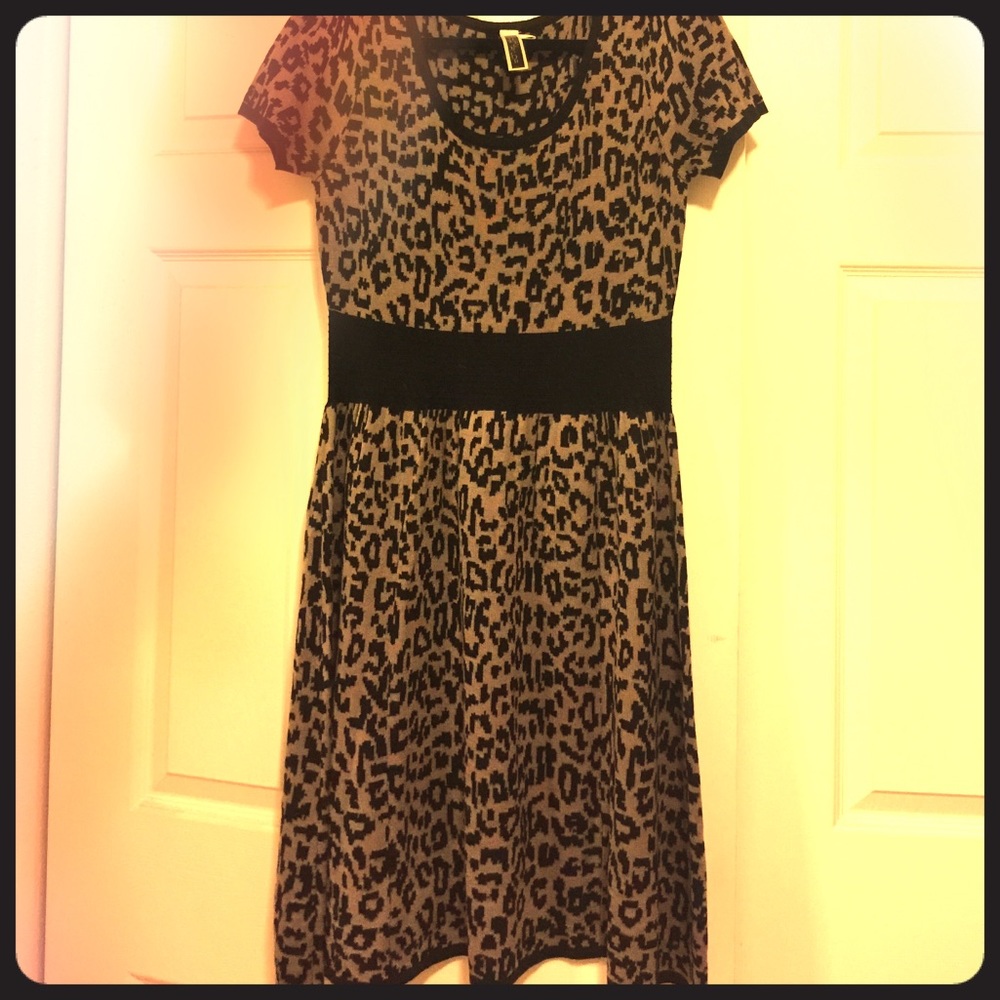 Knit dress never worn, leopard print.