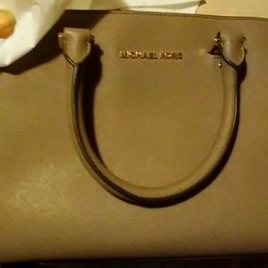 Michael kors purse