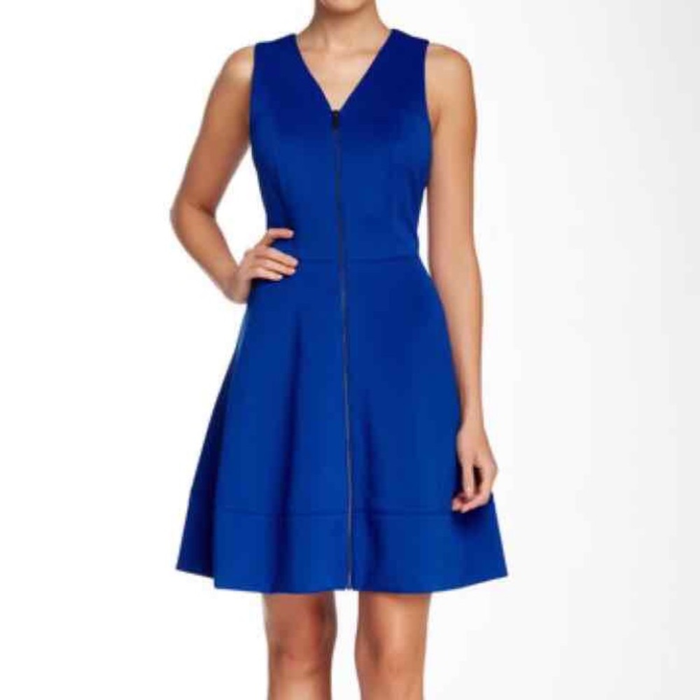 Vince Camuto front zip dress