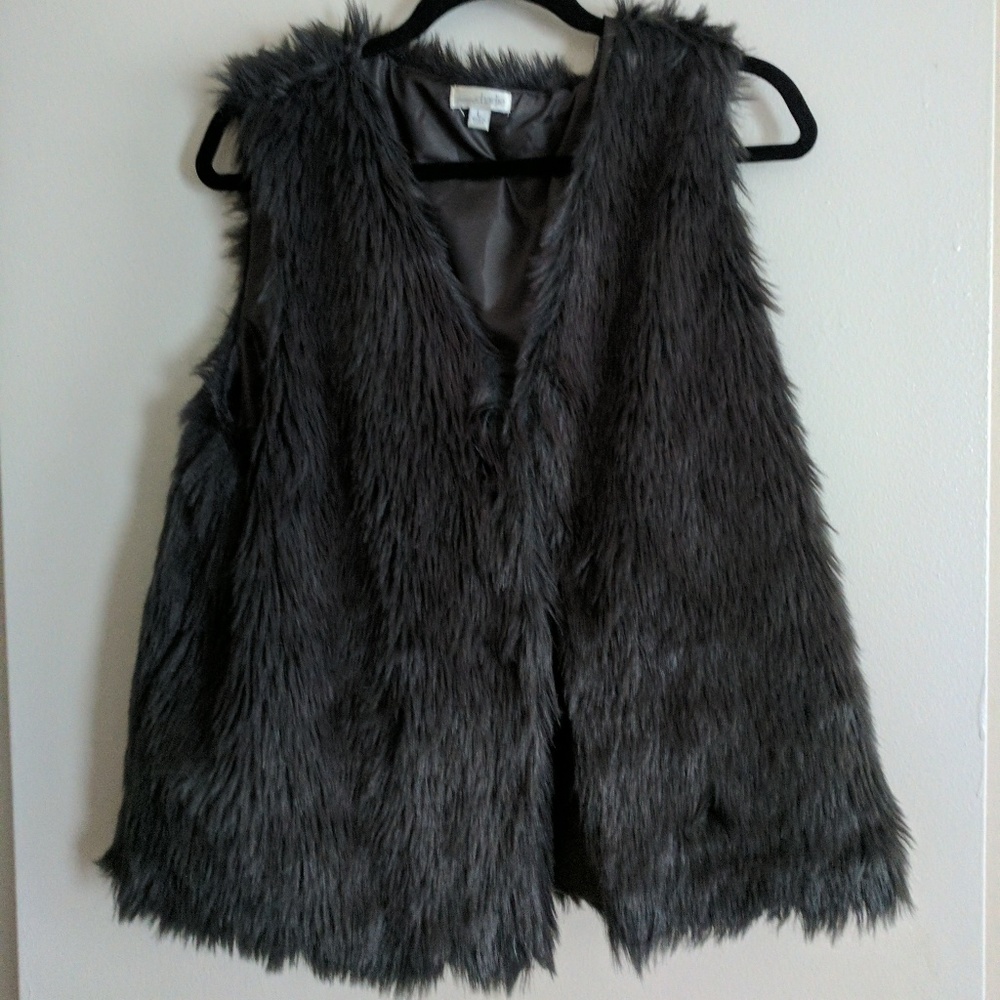 Fur vest