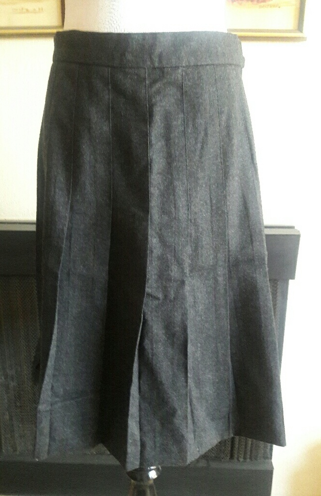 Talbots Charcoal Grey Pleated Skirt