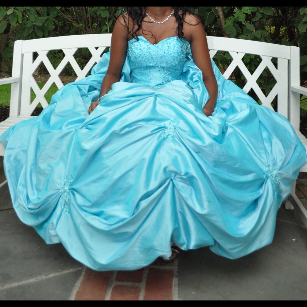 Sweet Sixteen Dress!!
