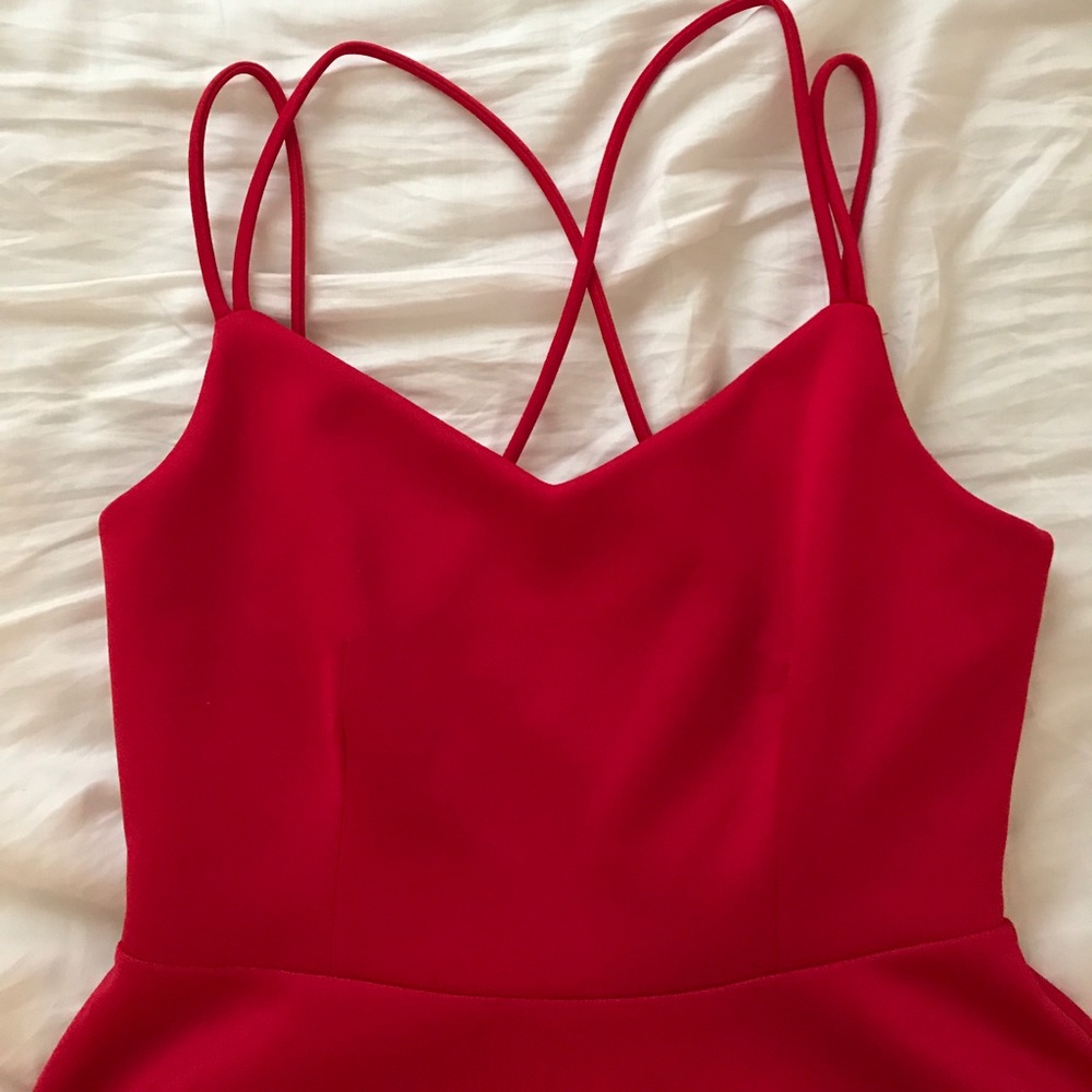 ❌❌SOLD❌❌ Simple Red Dress - Picture 3 of 4