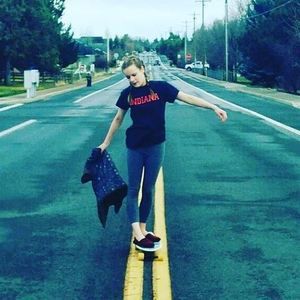 Meet your Posher, Caitlyn