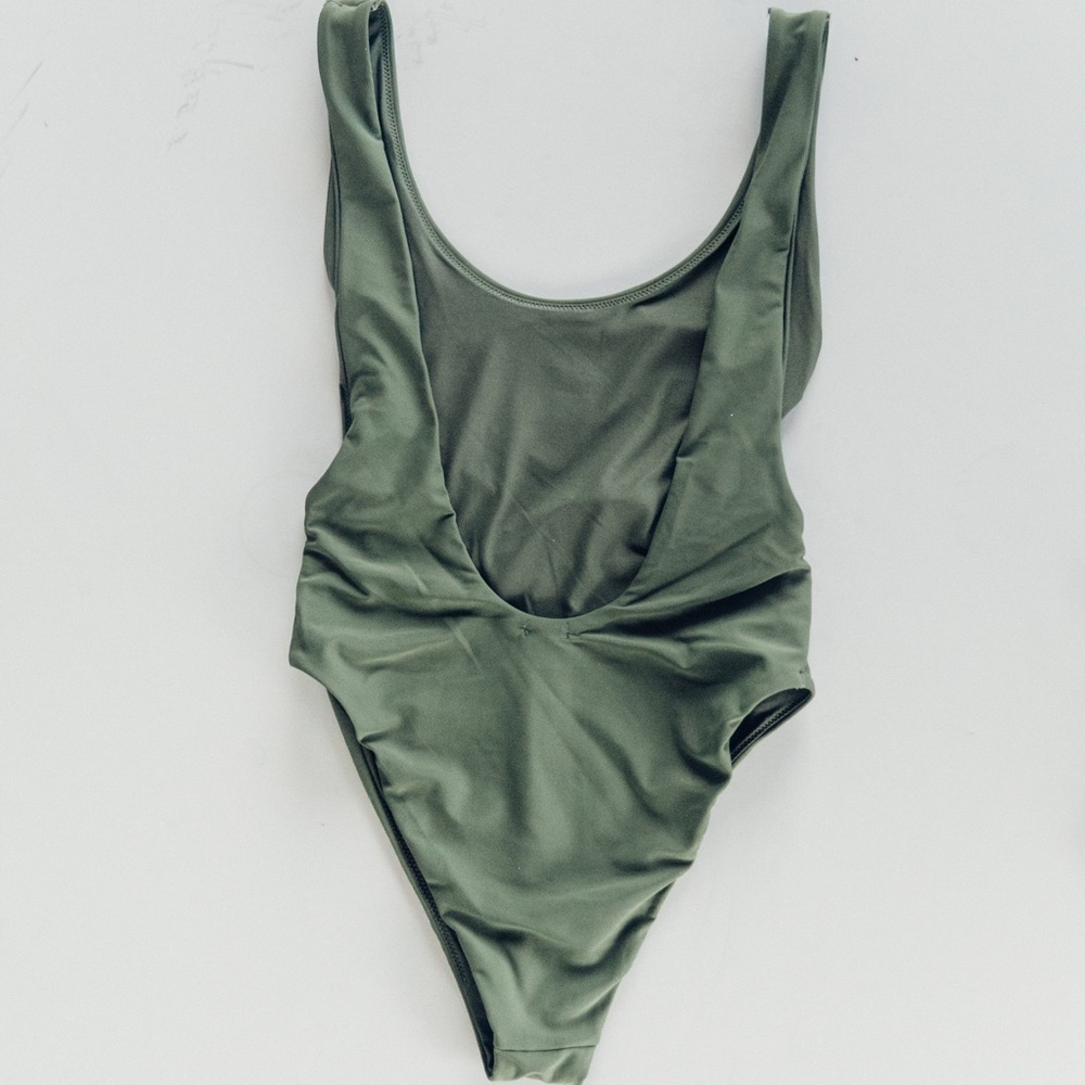 AERIE SUPER SCOOP ONE PIECE SWIMSUIT
