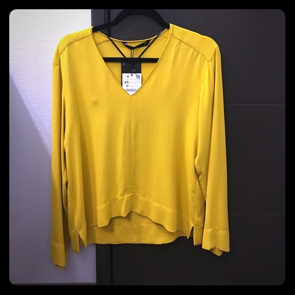 Zara Tops - Brand new Zara blouse