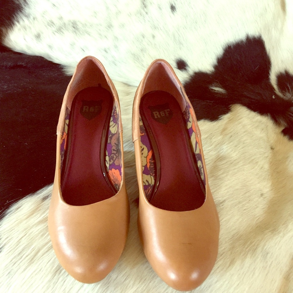 Brand new size 38 leather and suede shoes