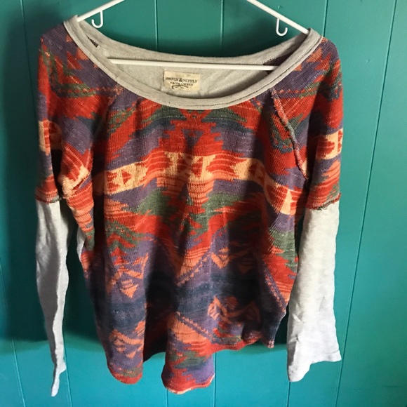 Sweater - Picture 1 of 1