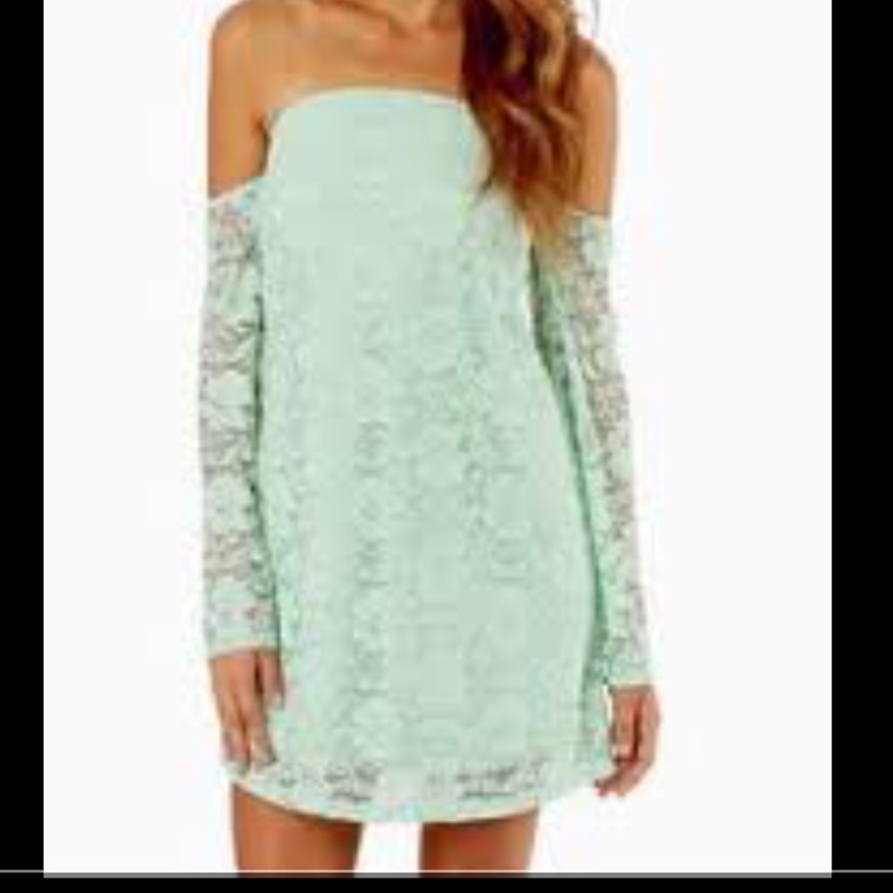 Tobi Lace Off My Shoulder Dress Size L