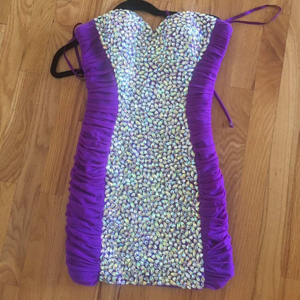 Short formal dress