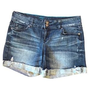 dELiA*s Bailey Jean shorts.