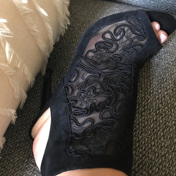 Jessica Simpson heels - Picture 3 of 4