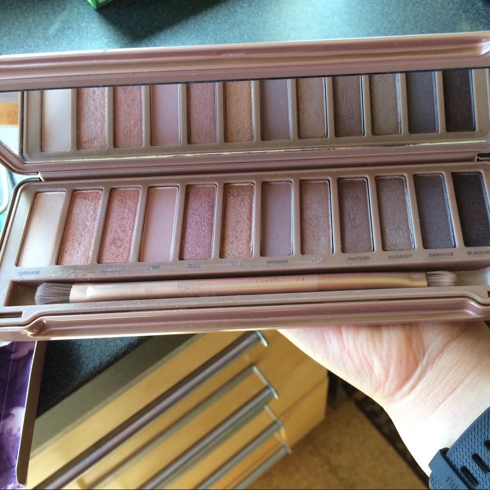 Authentic Naked 3 palette