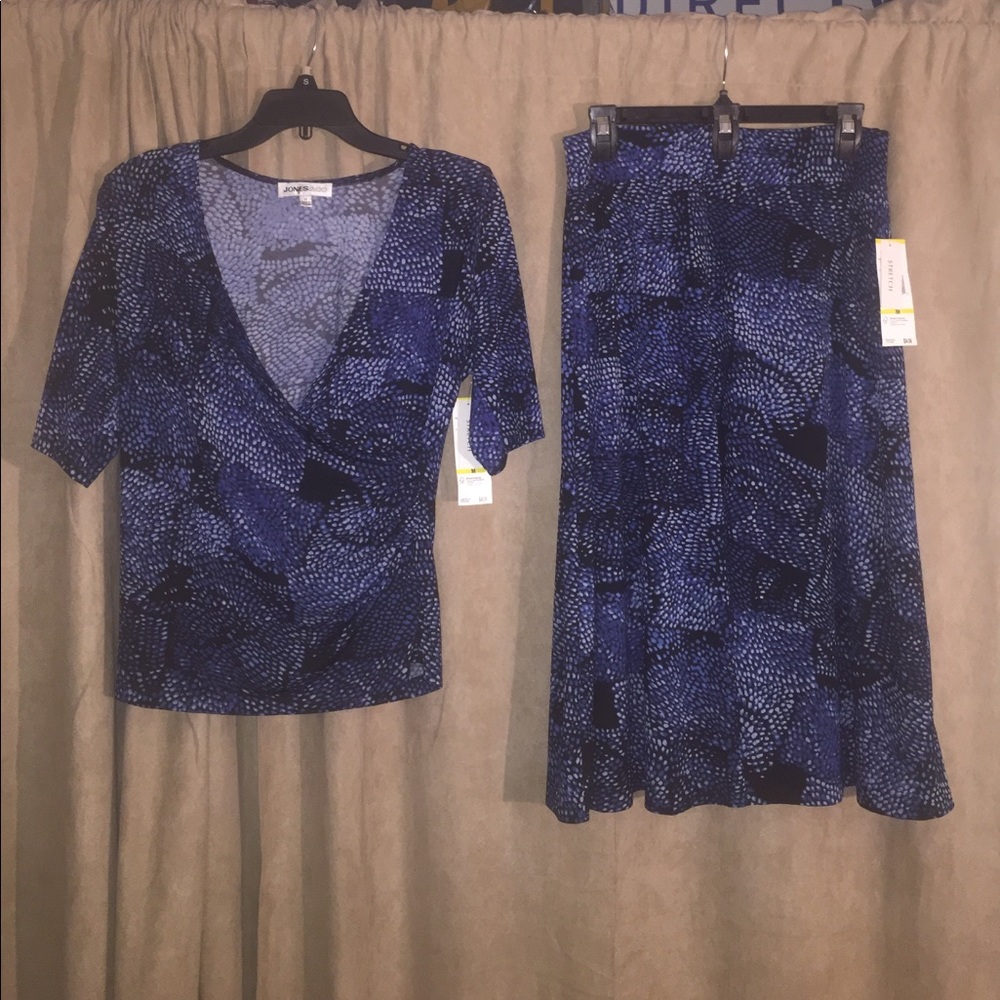 Blouse & Skirt Set by Jones & Co Size Medium