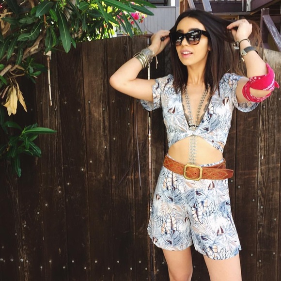 Medium! BNWT palmtree print tiefront cropped top - Picture 6 of 7