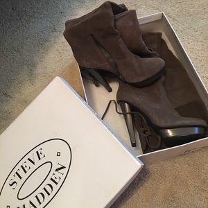 Steven madden xenonn grey suede knee high boots