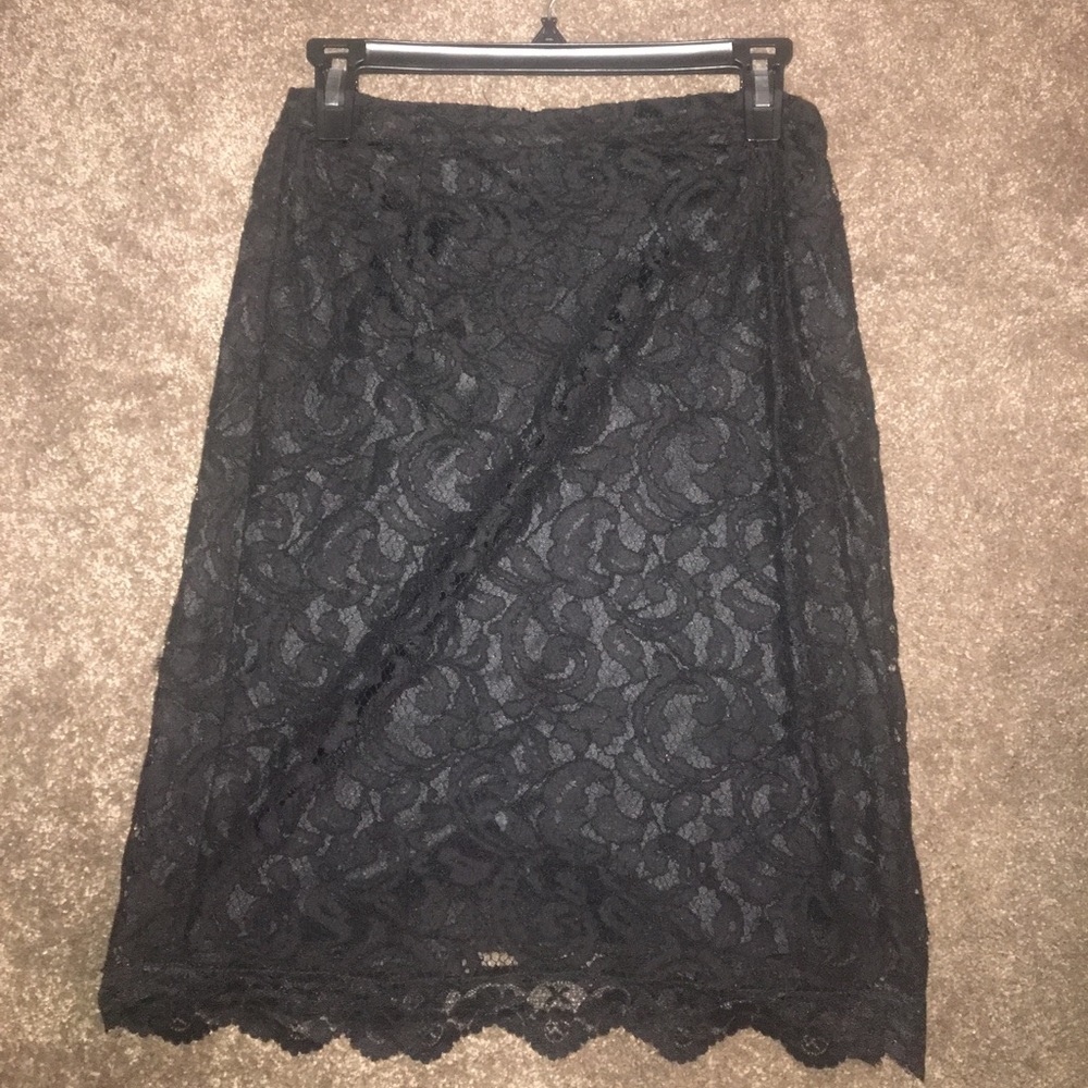 Lace pencil skirt