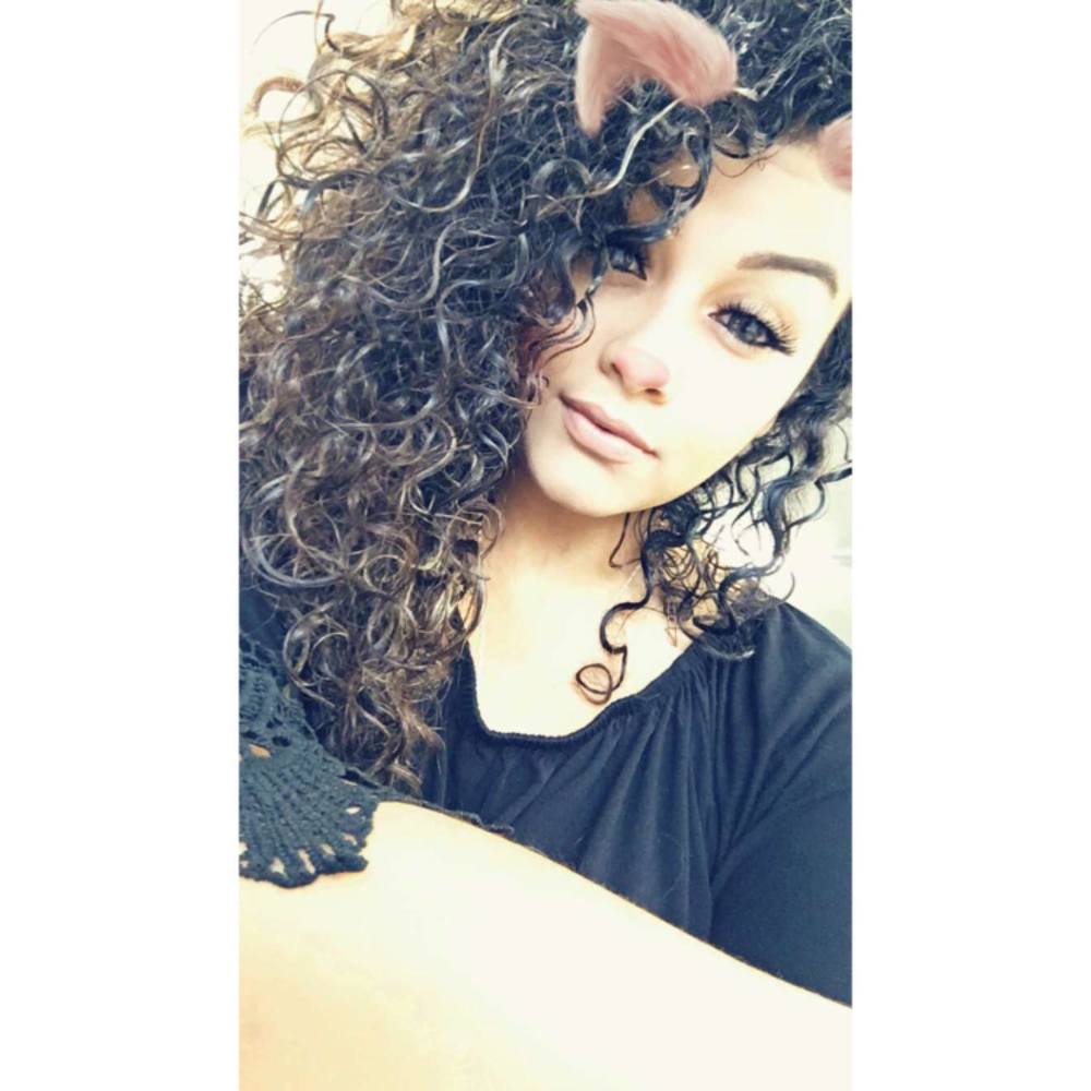 Meet your Posher, Noemi