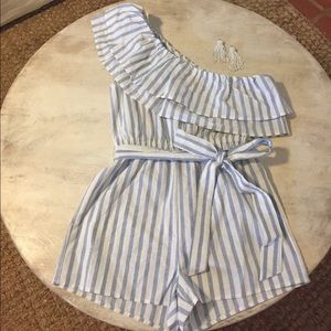 One shoulder striped romper