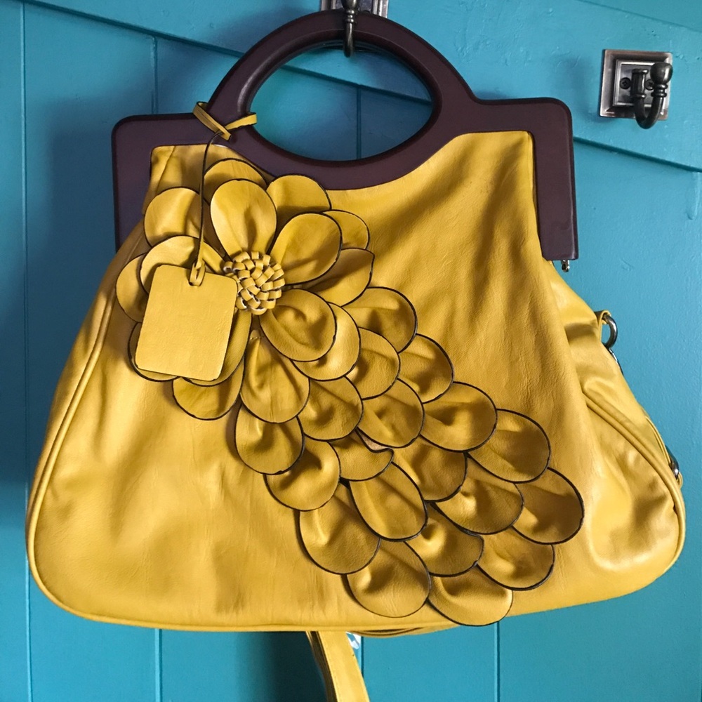 Adorable yellow purse