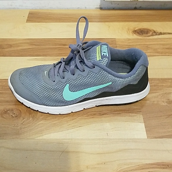 Nike Shoes - Shoes